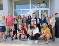 2f8f78cb-aec5-4d40-a1c7-61e6f5a0fd87